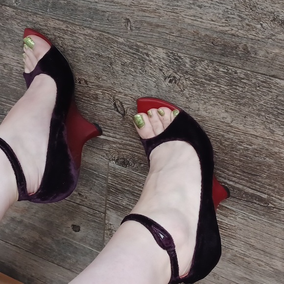 YSL heels - Picture 16 of 16